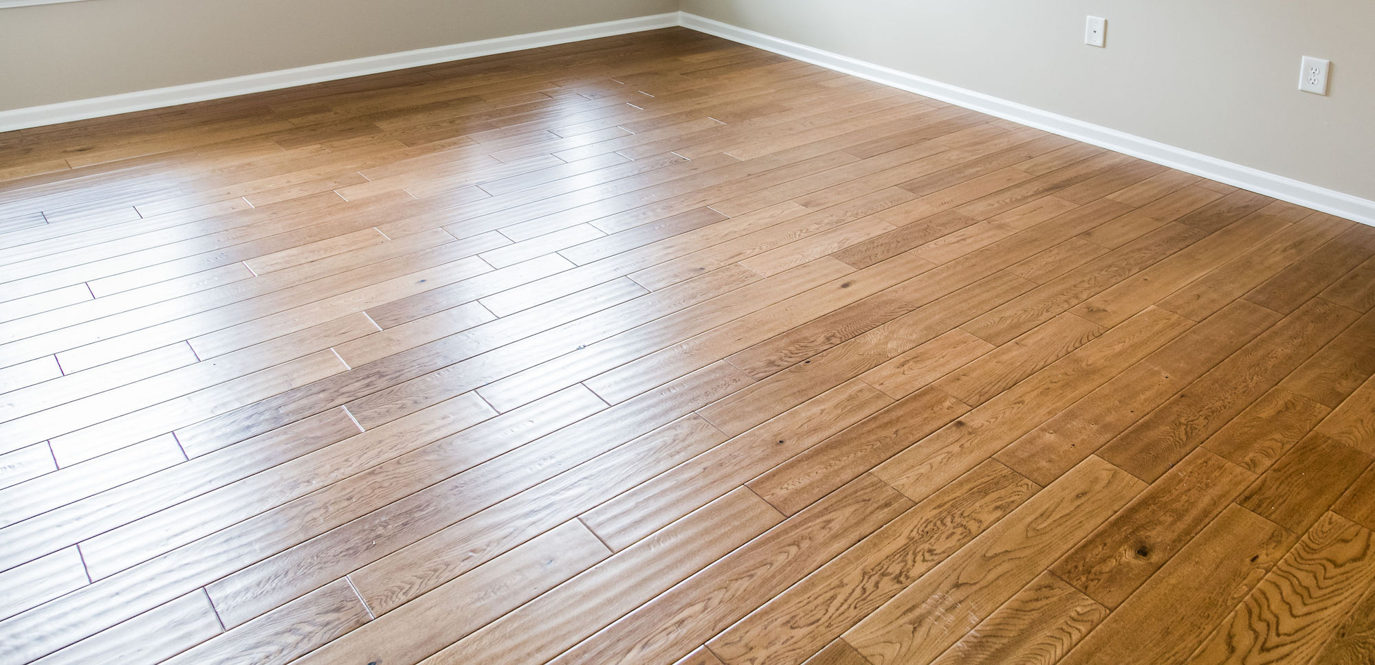 SPECIALIST IN ALL ASPECTS OF HARDWOOD & PARQUET FLOORING